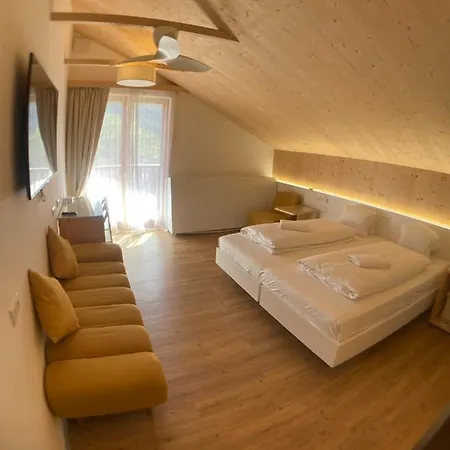 Seehotel Am Hallstaettersee Modern *