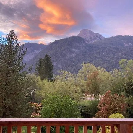 Seehotel Am Hallstaettersee Modern Hotel *