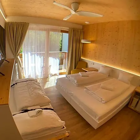 Seehotel Am Hallstaettersee Modern With Ac *