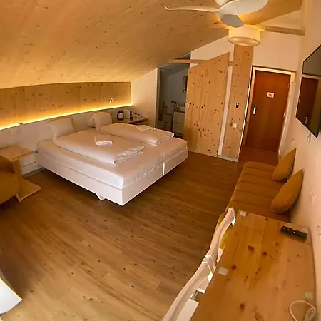Seehotel Am Hallstaettersee Modern With Ac *