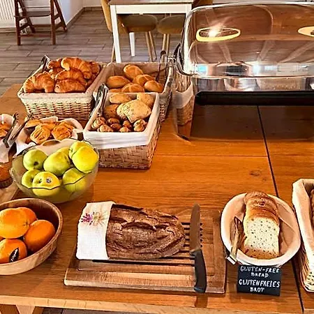 Seehotel Am Hallstaettersee Modern With Ac * Obertraun