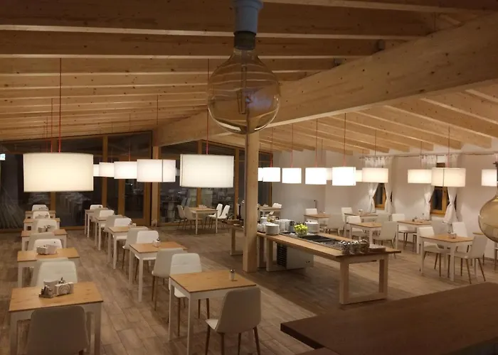 Hotel Seehotel Am Hallstaettersee Modern Obertraun